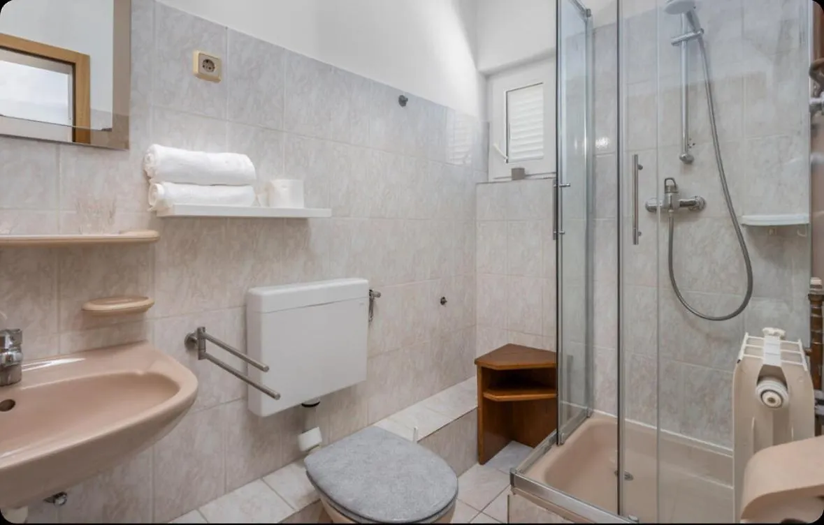 Guest house Villa Ana Selce