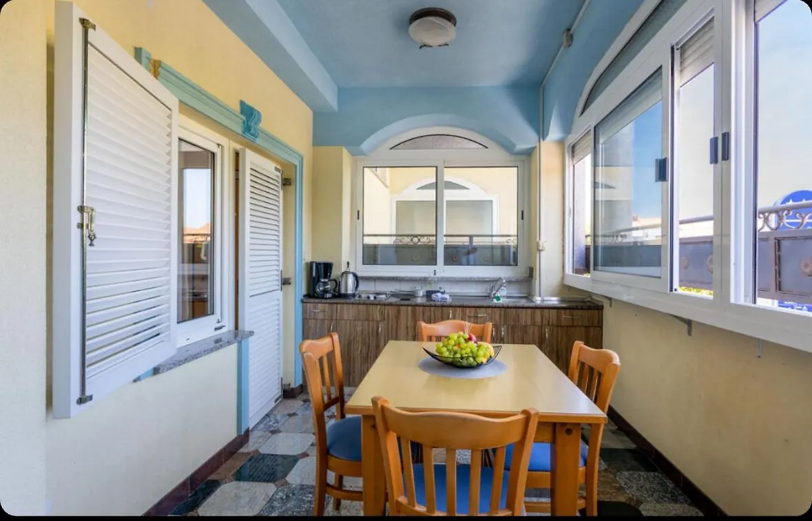 Guest house Villa Ana Selce